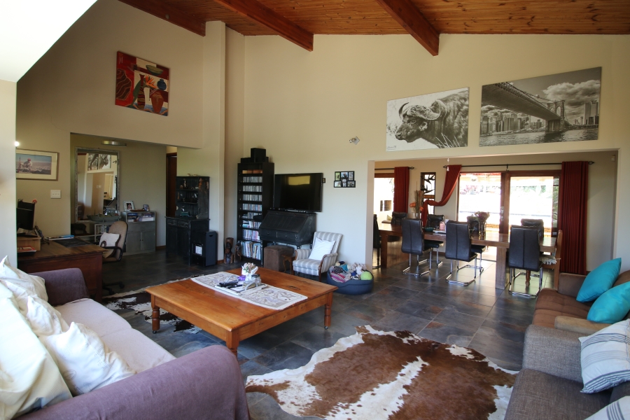 3 Bedroom Property for Sale in Beacon Bay North Eastern Cape